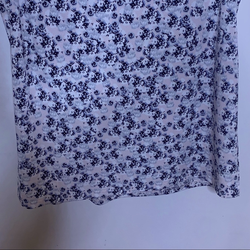 ADRIANNE PAPELL Blue Floral Flutter Sleeve Ruffled High Neck Blouse - Picture 8 of 10